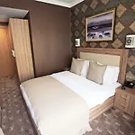 Hotel The Rise Aron Business Merter