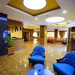 Hotel The Rise Aron Business Merter 3*