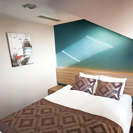 The Rise Aron Business Merter Hotell
