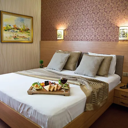 The Rise Aron Business Merter 이스탄불