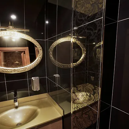 Hotell The Rise Aron Business Merter