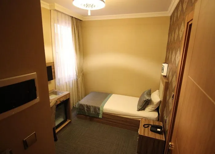 The Rise Aron Business Merter