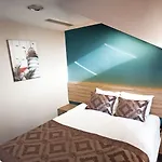 The Rise Aron Business Merter Hotel